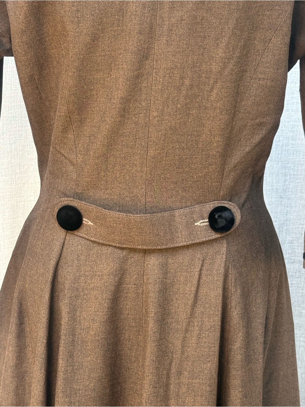 1950 Re Go fashion Brown with black velvet neckline a line dress - Picture 10 of 13